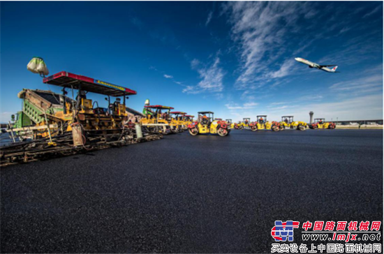 中大機(jī)械:不走尋常路 傳承匠心成就中國(guó)公路攤鋪專(zhuān)家